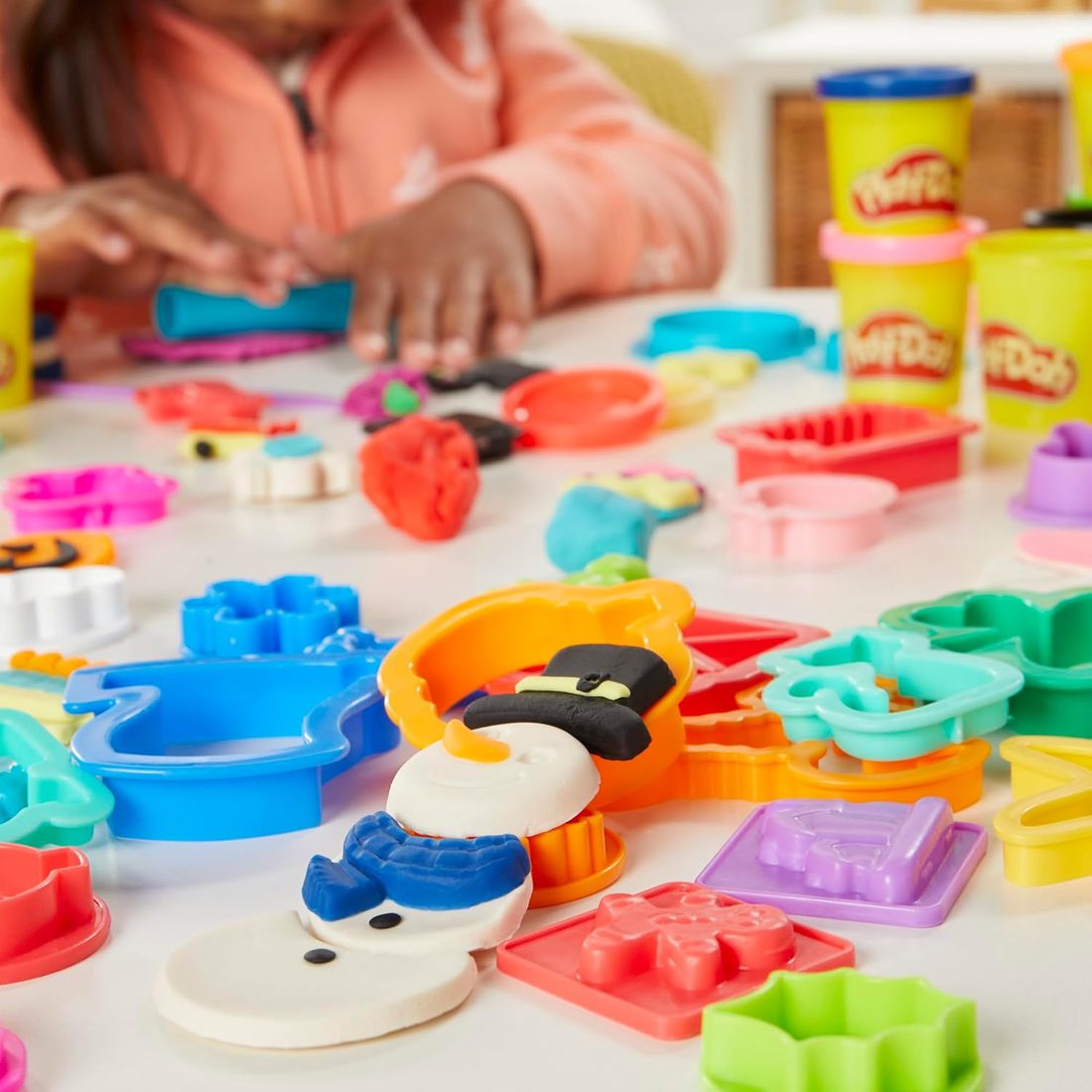 Play-Doh Holiday Set of Tools with 10 Cans, view 4