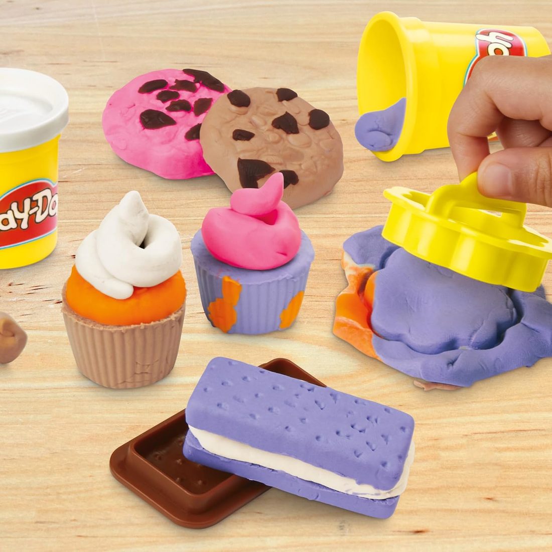 Play-Doh Little Bakery Playset, view 3