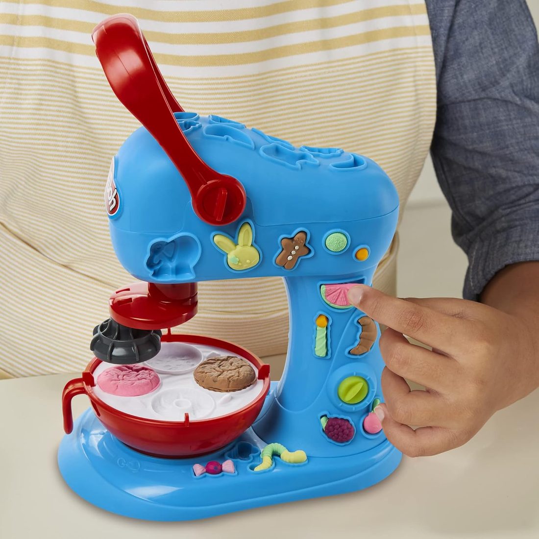 Play-Doh Kitchen Creations Ultimate Cookie Baking Playset, view 4